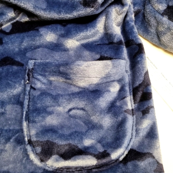 Susan Graver Weekend Cozy Fluffly Blue Camouflage Relaxed Waterfall Cardigan, MP - Picture 5 of 8